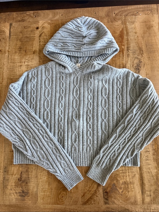 ALO Yoga Sweaters - ALO Yoga Light Gray Cable-Knit Hooded Sweater